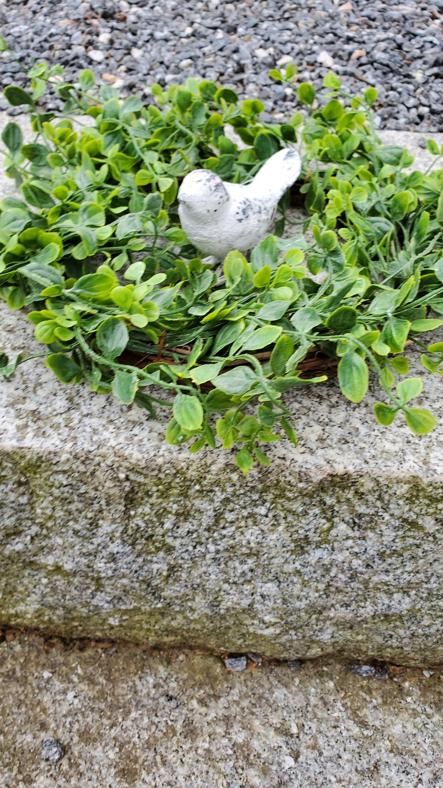 Chippy White Iron Bird